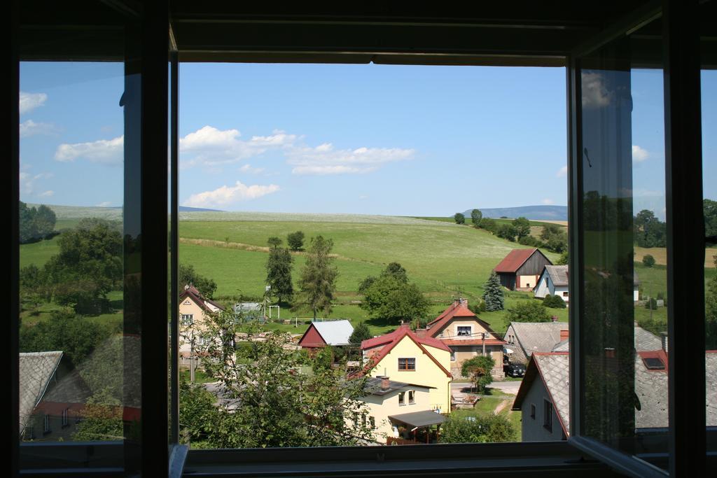Familiehuis Fuchs Horni Branna Quarto foto